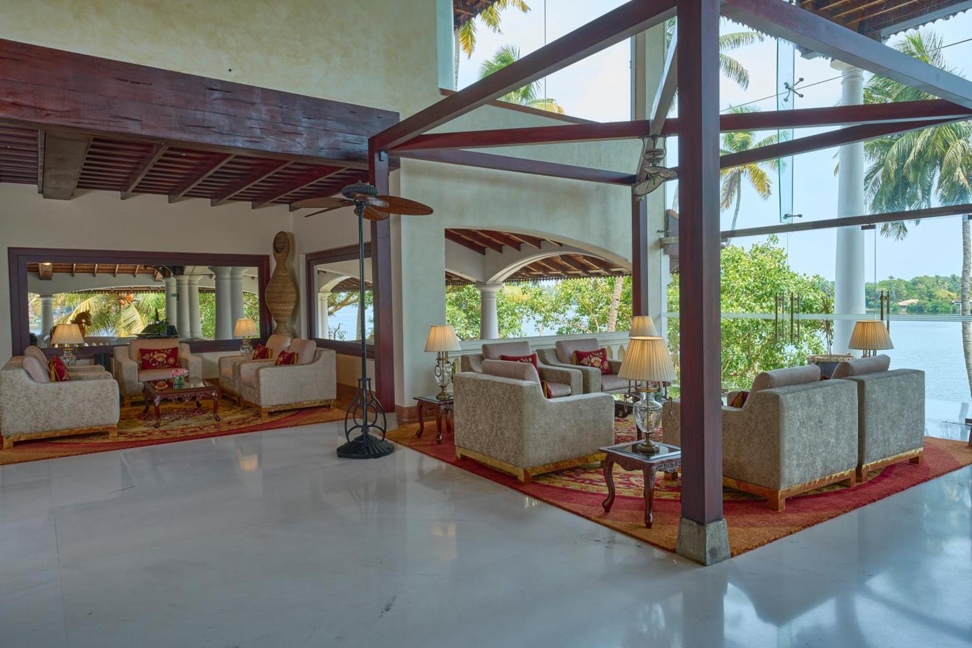 The Leela Ashtamudi, A Raviz Hotel Kollam Exterior photo Lobby
