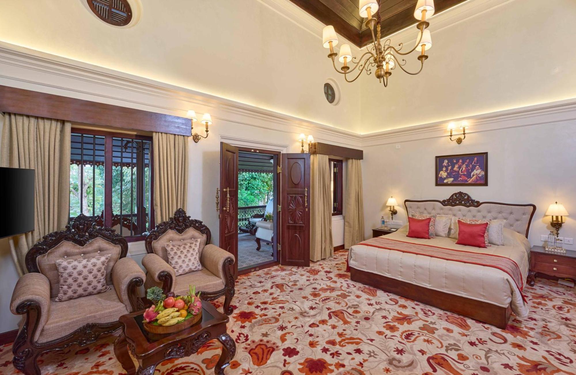 The Leela Ashtamudi, A Raviz Hotel Kollam Exterior photo A suite at the resort